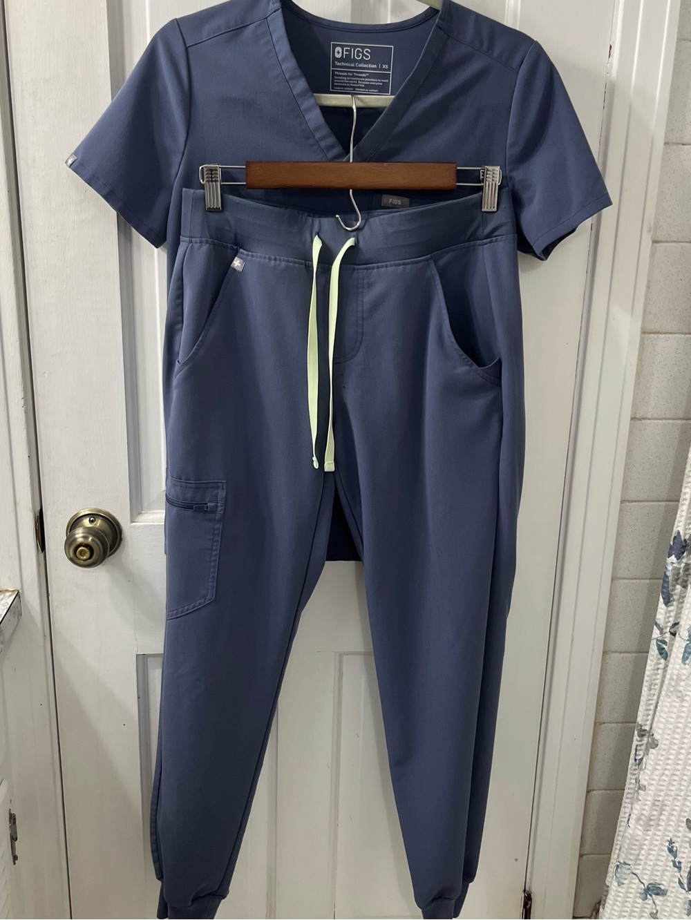 FIGS Women's Scrub Set in Limited Edition Colorway Space Navy. Size XS